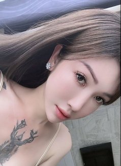 Bee in saigon - Transsexual escort in Ho Chi Minh City Photo 14 of 19