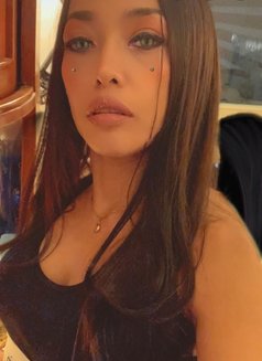 Bee in TOKYO - escort in Tokyo Photo 3 of 7