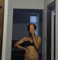 Bee - Transsexual escort in Bangalore