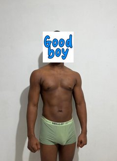 Bee - Male escort in Bangkok Photo 5 of 6