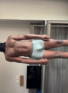 Bee - Male escort in Pattaya Photo 5 of 5