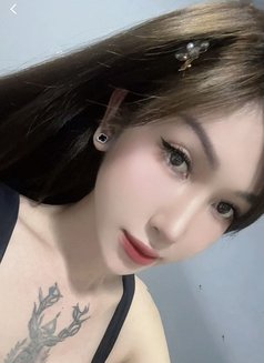 Bee - Transsexual escort in Bangkok Photo 7 of 21