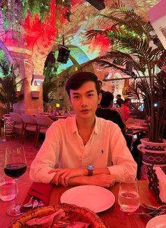 Beebee - Male escort in Bangkok Photo 23 of 23