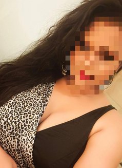 Milf for cam - puta in Mumbai Photo 2 of 2