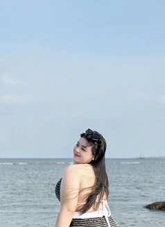 Beena - masseuse in Bangkok Photo 4 of 5