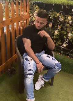 Shaam The Banger - Male escort in Mumbai Photo 1 of 4