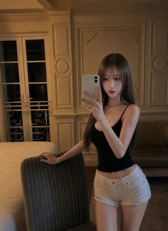 Beginning new girl “selena” - puta in Taipei Photo 4 of 7