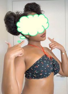 BEILLY BROWNIE - puta in Mumbai Photo 11 of 12