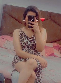 Saira - Transsexual escort in New Delhi Photo 4 of 9
