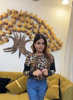 Saira - Transsexual escort in New Delhi Photo 5 of 9