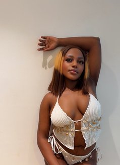 Bela - escort in Dubai Photo 16 of 23