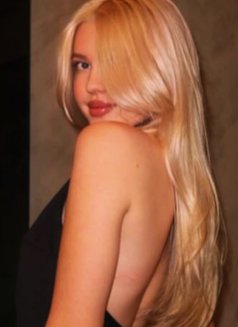 Belarusian in Dubai top companion GFE - escort in Dubai Photo 6 of 9