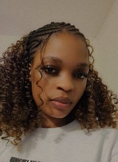 Belinda - puta in Pune Photo 19 of 19