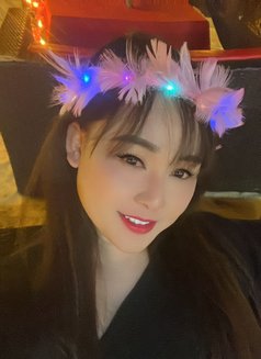 Belinda - escort in Candolim, Goa Photo 2 of 5