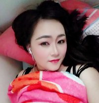 Belinda - puta in Candolim, Goa