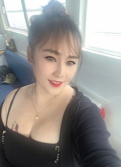 Belinda - escort in Candolim, Goa Photo 9 of 10