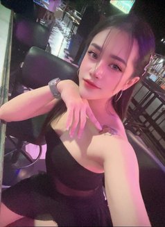 Bell - Transsexual escort in Pattaya Photo 2 of 11