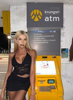 Bell - Transsexual escort in Krabi Photo 1 of 4
