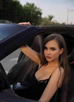 Bella 19yo - puta in Doha Photo 1 of 6