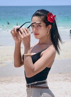 Bella 7 Inches - Acompañantes transexual in Bangkok Photo 9 of 9