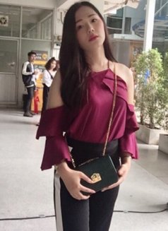 Bella - Transsexual escort in Bangkok Photo 5 of 5