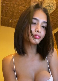 HOLLYCA INDICA - Transsexual escort in Makati City Photo 1 of 4