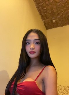 HOLLYCA INDICA - Transsexual escort in Makati City Photo 3 of 4