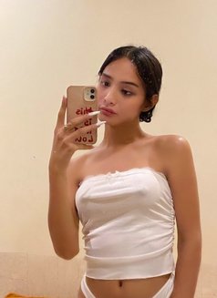 HOLLYCA INDICA - Transsexual escort in Makati City Photo 4 of 4