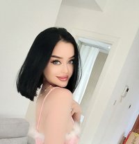 Bella - puta in Dubai