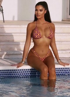 Bella - Acompañantes transexual in İstanbul Photo 3 of 15