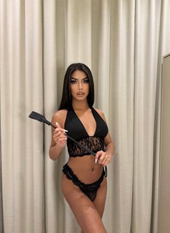 Bella big dick - Transsexual escort in Riyadh Photo 1 of 10