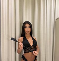Bella big dick bio massage - Acompañantes transexual in Riyadh Photo 8 of 18