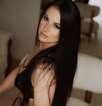 Bella Brasileira Perfeita - escort in Singapore Photo 16 of 17