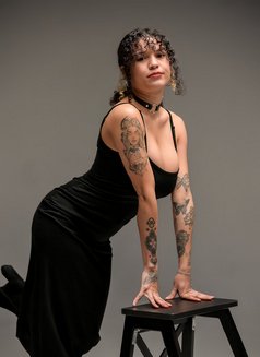 BELLA - Masajista in Lisbon Photo 8 of 8