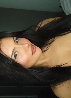 Bella - escort in London Photo 1 of 7