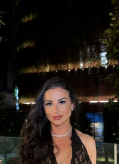 Bella 🇧🇷 - escort in Singapore Photo 3 of 10