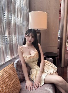 Bella - escort in Beijing Photo 2 of 4