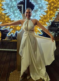 Amber latina - puta in Hong Kong Photo 6 of 6