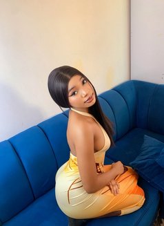 Bella - escort in Muscat Photo 3 of 3