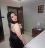 Sarah - puta in Riyadh Photo 1 of 4
