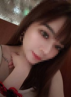 Bella - escort in Singapore Photo 1 of 2
