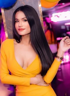 Classy girl big cock big cum - Acompañantes transexual in Dubai Photo 8 of 8