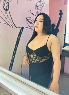 Bella - Transsexual escort in Ras al-Khaimah Photo 9 of 11