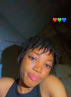 Bella - puta in Al Manama Photo 4 of 5