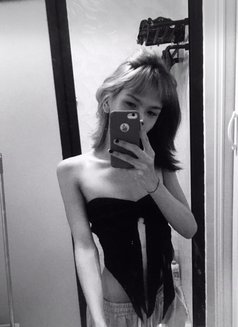 Bella - Transsexual escort in Manila Photo 4 of 5