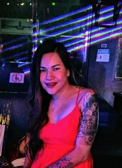Rebecca Fox - Transsexual escort in Makati City Photo 9 of 13