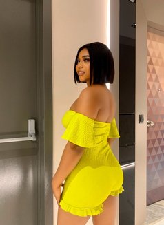 Bella - puta in Accra Photo 3 of 4