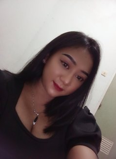 BelLa Massage - puta in Jakarta Photo 3 of 22