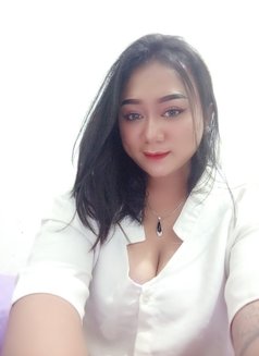 BelLa Massage - puta in Jakarta Photo 11 of 22
