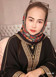 Bella Good Massage - puta in Doha Photo 8 of 10